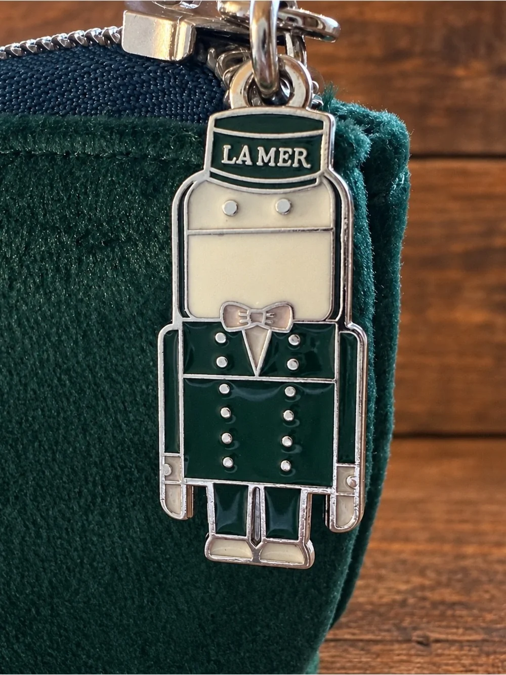 LA MER Green Velvet Cosmetic Bag New Holiday Nutcracker Charm Blue Lining
